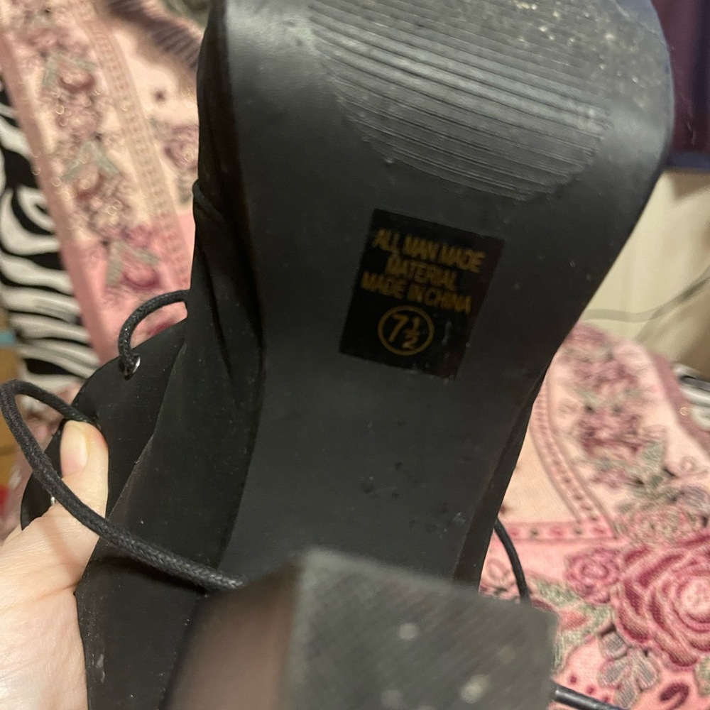 Dress shoes